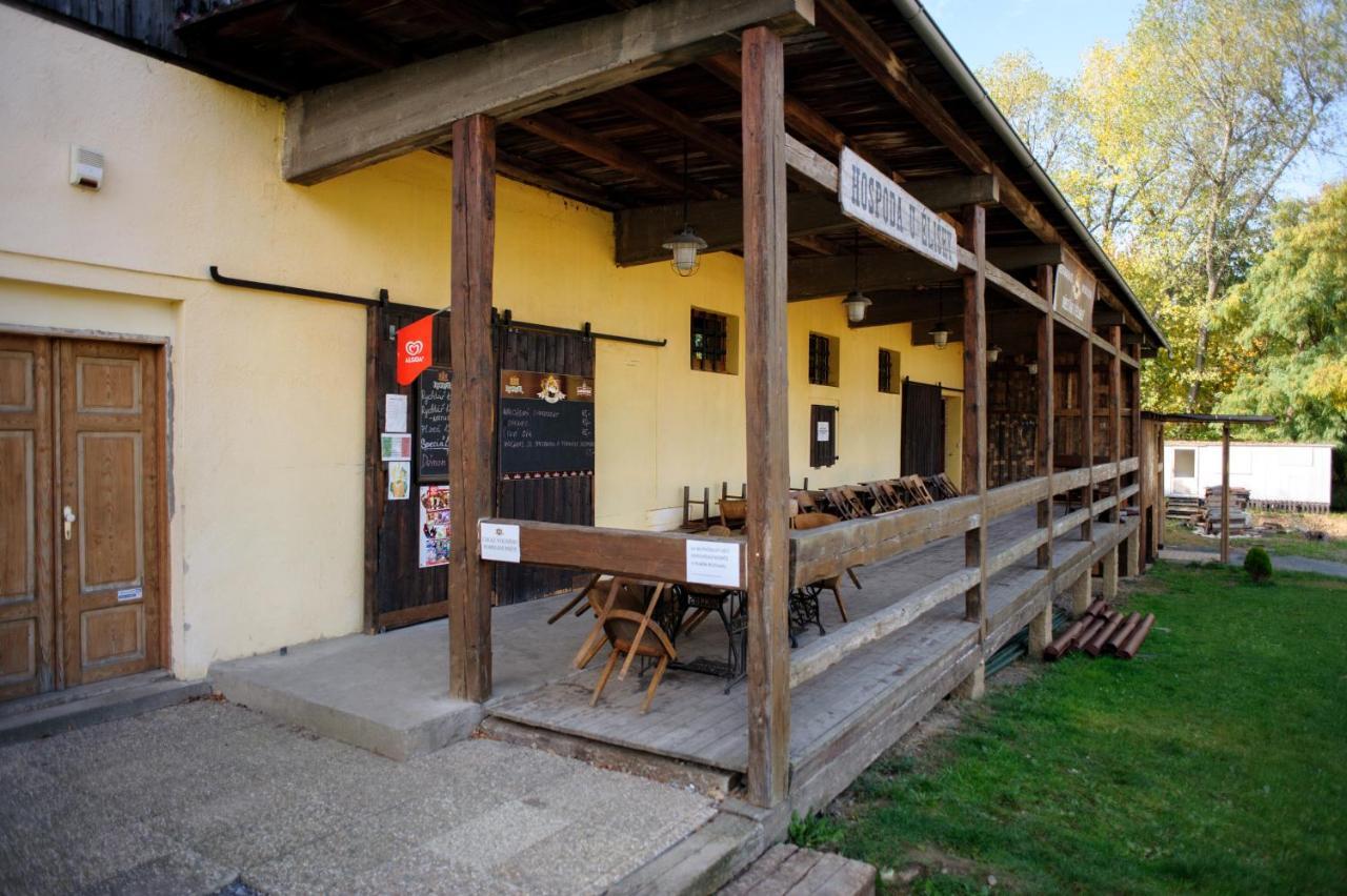 Dřevák U Élišky Hotel Cisovice Exterior foto